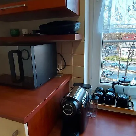 Orange Piastowska * オストルダ