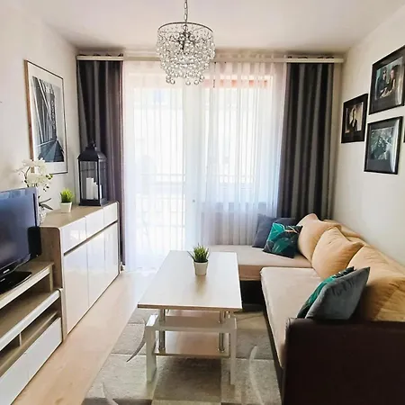 Apartment Orange Piastowska *